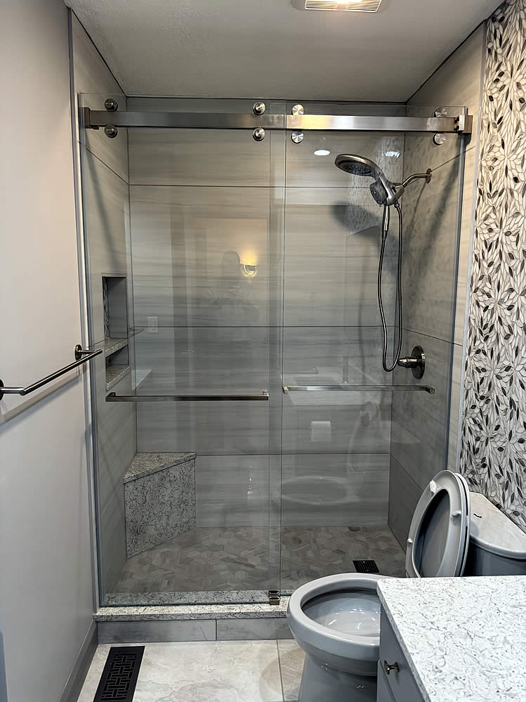 Custom Shower Door Enclosures - 44319